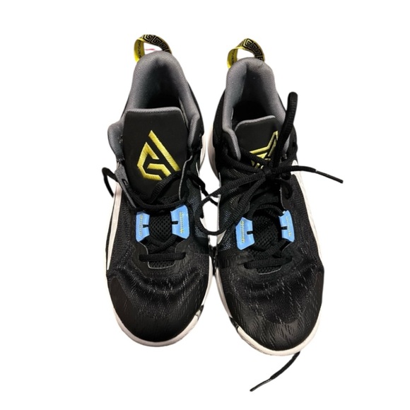 Nike Kids 6Y Giannis Immortality 2 Black Blue Basketball Shoes Sneakers Trainers - Picture 4 of 5